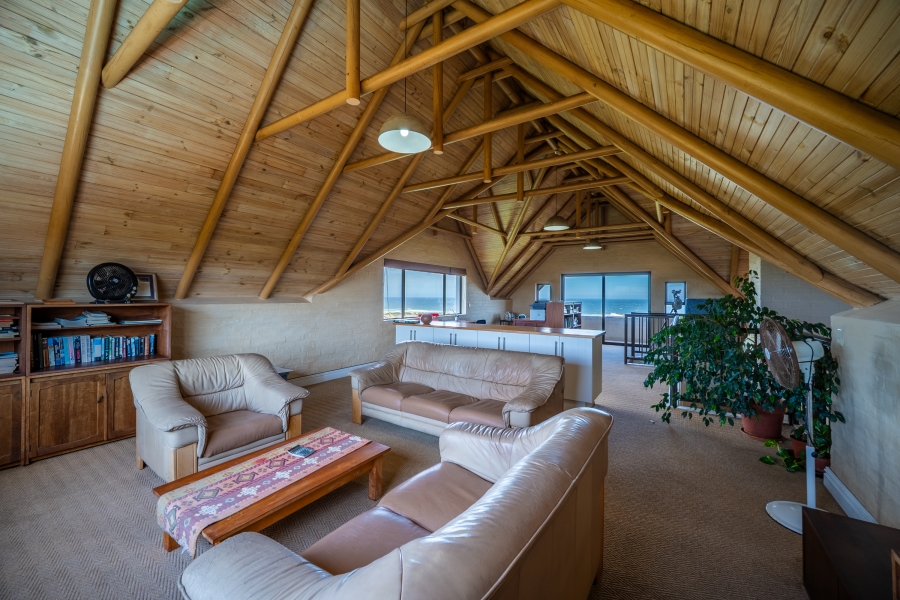 4 Bedroom Property for Sale in St Francis Field Eastern Cape